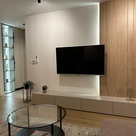 Апартаменты Avanti - Blizina Centra,besplatan Parking I Balkon Сараево
