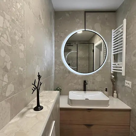 Avanti - Blizina Centra,besplatan Parking I Balkon * Sarajevo