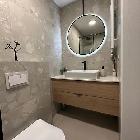 דירה Avanti - Blizina Centra,besplatan Parking I Balkon *