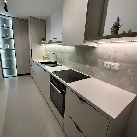 דירה Avanti - Blizina Centra,besplatan Parking I Balkon סראייבו