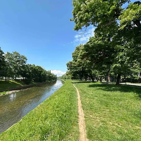 Avanti - Blizina Centra,besplatan Parking I Balkon Sarajevo
